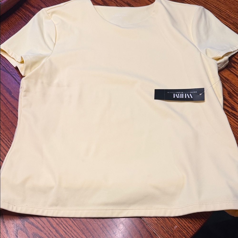 White House Black Market Forme Stretch Short Sleeve Crewneck Tee in Yellow - Picture 4 of 7